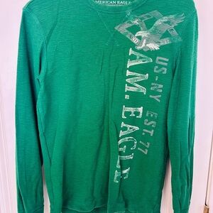 American Eagle Outfitters Vibrant Green Graphic Long Sleeve Tee